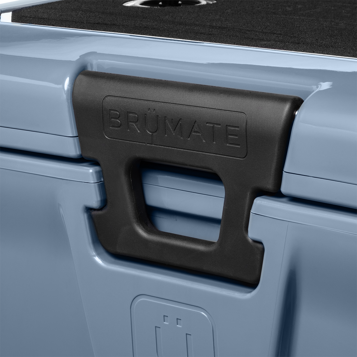 brutank-20qt-u1 BruTank-20-Denim-Latch.png