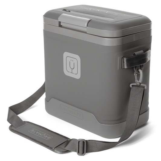 magpack-18-can-z2 magpack_18_graphite_front_strap.png